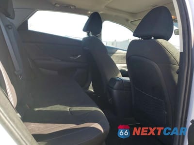 Zdjęcie 10 z 12 samochodu: 2025 HYUNDAI ELANTRA SEL VIN:KMHLS4DG2SU856297 - miniatura