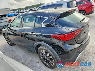 Drugie zdjęcie samochodu z przodu: 2018 INFINITI QX30 LUXURY VIN:SJKCH5CR1JA057605 - miniatura