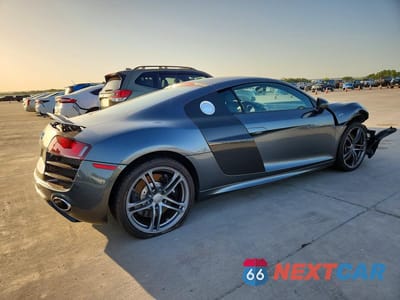 Trzecie zdjęcie samochodu z tyłu: 2012 AUDI R8 5.2 QUATTRO VIN:WUAGNAFG5CN001102 - miniatura