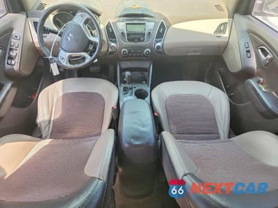 Zdjęcie 8 z 13 samochodu: 2011 HYUNDAI TUCSON GLS VIN:KM8JU3AC6BU261837 - miniatura