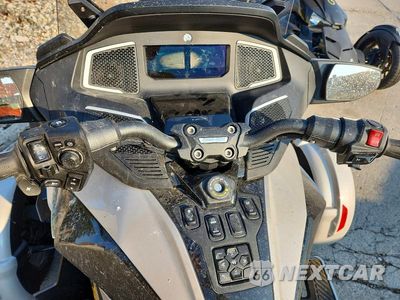 Zdjęcie 7 z 8 samochodu: 2021 CAN-AM SPYDER ROADSTER RT VIN:2BXNBDD49MV001056 - miniatura