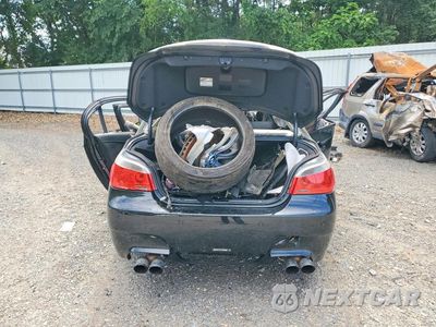 Zdjęcie 6 z 13 samochodu: 2006 BMW M5 VIN:WBSNB93536B581933 - miniatura