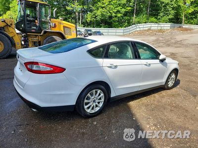 Trzecie zdjęcie samochodu z tyłu: 2016 FORD FUSION S VIN:3FA6P0G75GR280202 - miniatura