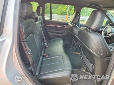 Zdjęcie 11 z 13 samochodu: 2025 JEEP GRAND CHEROKEE LIMITED VIN:1C4RJHBG8S8802023 - miniatura
