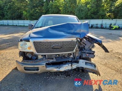 Piąte zdjęcie samochodu w środku: 2004 FORD F150 VIN:1FTPX12554NC26889 - miniatura
