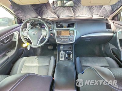 Zdjęcie 8 z 12 samochodu: 2017 NISSAN ALTIMA 2.5 SR VIN:1N4AL3AP4HC123731 - miniatura