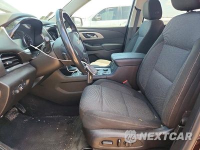 Zdjęcie 7 z 13 samochodu: 2020 CHEVROLET TRAVERSE LT VIN:1GNERGKW0LJ129982 - miniatura