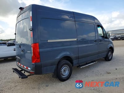 Trzecie zdjęcie samochodu z tyłu: 2019 MERCEDES-BENZ SPRINTER 2500/3500 DELIVERY VAN VIN:WD4PF0CD2KP048921 - miniatura