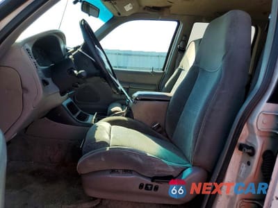 Zdjęcie 7 z 13 samochodu: 1995 FORD EXPLORER VIN:1FMDU34X1SUB95435 - miniatura