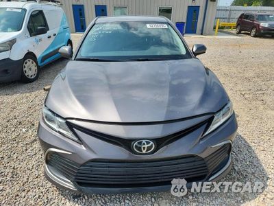 Piąte zdjęcie samochodu w środku: 2021 TOYOTA CAMRY LE VIN:4T1C11AKXMU454766 - miniatura