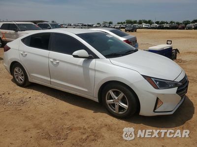 Czwarte zdjęcie samochodu z boku: 2019 HYUNDAI ELANTRA SE VIN:5NPD74LF8KH405095 - miniatura