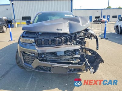 Piąte zdjęcie samochodu w środku: 2026 JEEP GRAND CHEROKEE LIMITED VIN:1C4RJHBR8TC260860 - miniatura