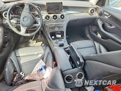 Zdjęcie 8 z 12 samochodu: 2015 MERCEDES-BENZ C 300 4MATIC VIN:55SWF4KB7FU061157 - miniatura