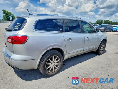 Trzecie zdjęcie samochodu z tyłu: 2017 BUICK ENCLAVE VIN:5GAKRAKD8HJ239436 - miniatura