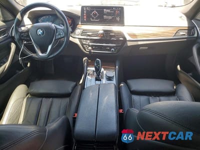 Zdjęcie 8 z 12 samochodu: 2021 BMW 540 I VIN:WBA53BJ05MCG14778 - miniatura