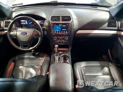Zdjęcie 8 z 14 samochodu: 2017 FORD EXPLORER XLT VIN:1FM5K8D83HGC75259 - miniatura