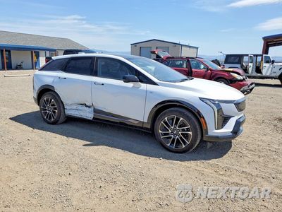 Czwarte zdjęcie samochodu z boku: 2026 CADILLAC OPTIQ SPORT VIN:3GYK3EM40TS169646 - miniatura