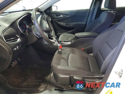 Zdjęcie 7 z 12 samochodu: 2023 CHEVROLET MALIBU LS VIN:1G1ZC5ST2PF114908 - miniatura