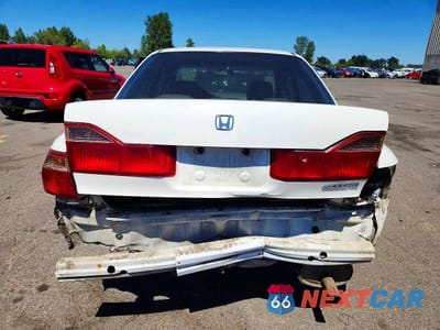 Zdjęcie 6 z 12 samochodu: 1998 HONDA ACCORD EX VIN:1HGCG5652WA130486 - miniatura