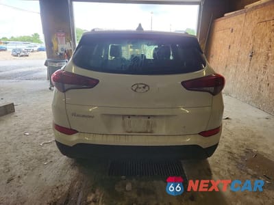 Zdjęcie 6 z 13 samochodu: 2018 HYUNDAI TUCSON SEL VIN:KM8J33A44JU613355 - miniatura