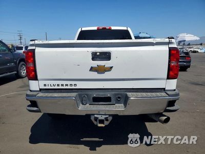 Zdjęcie 6 z 12 samochodu: 2016 CHEVROLET SILVERADO C2500 HEAVY DUTY VIN:1GC2CUEG0GZ107715 - miniatura
