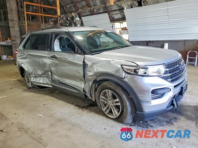 Czwarte zdjęcie samochodu z boku: 2023 FORD EXPLORER XLT VIN:1FMSK8DH5PGC06817 - miniatura