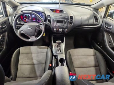 Zdjęcie 8 z 12 samochodu: 2014 KIA FORTE LX VIN:KNAFX4A64E5220894 - miniatura