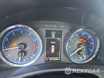 Zdjęcie 9 z 13 samochodu: 2018 TOYOTA COROLLA SE VIN:5YFBURHE9JP839900 - miniatura