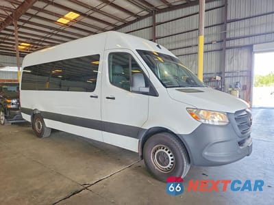 Czwarte zdjęcie samochodu z boku: 2025 MERCEDES-BENZ SPRINTER 2500 VIN:W1Z4KGHY6ST212229 - miniatura