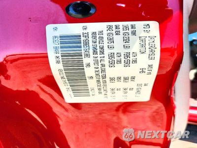 Zdjęcie 13 z 13 samochodu: 2005 CHRYSLER PT CRUISER LIMITED VIN:3C8FY68865T641081 - miniatura