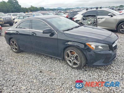 Czwarte zdjęcie samochodu z boku: 2014 MERCEDES-BENZ CLA 250 4MATIC VIN:WDDSJ4GB6EN075757 - miniatura