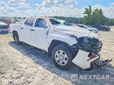 Czwarte zdjęcie samochodu z boku: 2025 TOYOTA TUNDRA SR VIN:5TFKB5AB8SX049814 - miniatura