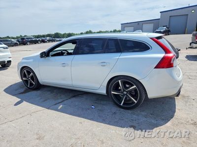 Drugie zdjęcie samochodu z przodu: 2016 VOLVO V60 T6 R-DESIGN VIN:YV1902SS6G1300545 - miniatura