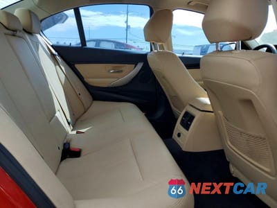 Zdjęcie 10 z 12 samochodu: 2018 BMW 320 XI VIN:WBA8E5G52JNV02562 - miniatura