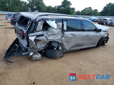 Trzecie zdjęcie samochodu z tyłu: 2026 CHEVROLET TRAVERSE Z71 VIN:1GNEVJKS2TJ300477 - miniatura