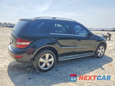 Trzecie zdjęcie samochodu z tyłu: 2010 MERCEDES-BENZ ML 350 VIN:4JGBB5GB8AA619301 - miniatura