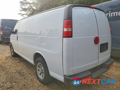 Drugie zdjęcie samochodu z przodu: 2013 CHEVROLET EXPRESS G1500 VIN:1GCSGAFX1D1158507 - miniatura