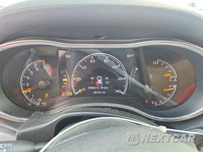 Zdjęcie 9 z 13 samochodu: 2020 JEEP GRAND CHEROKEE LIMITED VIN:1C4RJEBG0LC305996 - miniatura