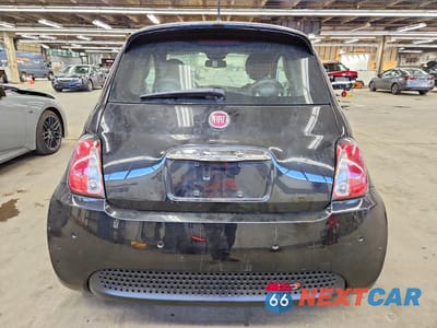 Zdjęcie 6 z 13 samochodu: 2013 FIAT 500 ELECTRIC VIN:3C3CFFGE9DT663239 - miniatura