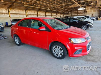 Czwarte zdjęcie samochodu z boku: 2018 CHEVROLET SONIC LS VIN:1G1JB5SH6J4110617 - miniatura