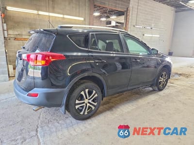 Trzecie zdjęcie samochodu z tyłu: 2015 TOYOTA RAV4 LE VIN:2T3BFREV2FW406804 - miniatura