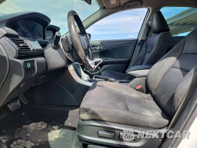 Zdjęcie 7 z 12 samochodu: 2014 HONDA ACCORD SPORT VIN:1HGCR2F52EA235004 - miniatura