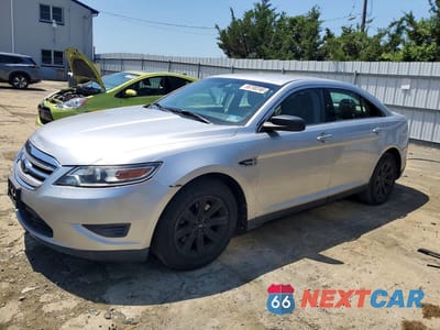 2010 FORD TAURUS SE 1FAHP2DW0AG131453 - główne zdjęcie licytacji z USA - miniatura
