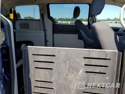 Zdjęcie 11 z 13 samochodu: 2010 DODGE GRAND CARAVAN SXT VIN:2D4RN5D15AR100775 - miniatura