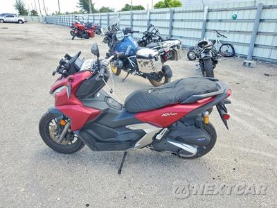 Trzecie zdjęcie samochodu z tyłu: 2024 HONDA ADV160 A VIN:MLHKF5459R5000960 - miniatura