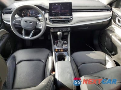 Zdjęcie 8 z 14 samochodu: 2025 JEEP COMPASS LIMITED VIN:3C4NJDCN7ST552991 - miniatura