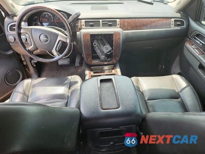 Zdjęcie 8 z 12 samochodu: 2013 GMC SIERRA K2500 DENALI VIN:1GT125EG9DF157899 - miniatura