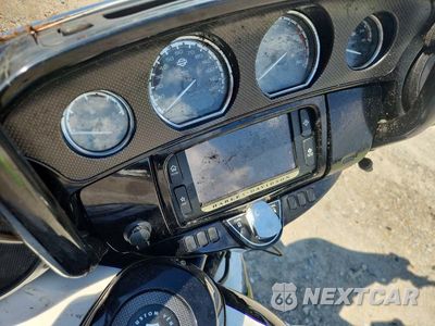 Zdjęcie 7 z 10 samochodu: 2016 HARLEY-DAVIDSON FLHXSE CVO STREET GLIDE VIN:1HD1PXN14GB962213 - miniatura