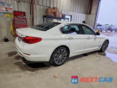 Trzecie zdjęcie samochodu z tyłu: 2017 BMW 530 I VIN:WBAJA5C38HWA35480 - miniatura
