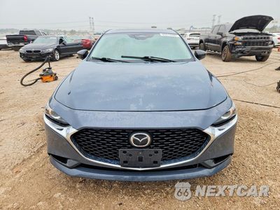 Piąte zdjęcie samochodu w środku: 2024 MAZDA 3 PREFERRED VIN:3MZBPBCM8RM411037 - miniatura